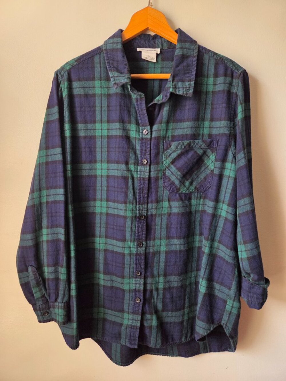 EUC BEACHLUNCHLOUNGE PLAID BUTTONED SHIRT SIZE L 100% COTTON